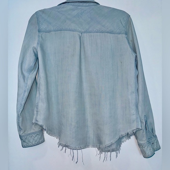 Rails Raw Hem Light Vintage Women’s Button Down | Size: XS - Picture 2 of 4